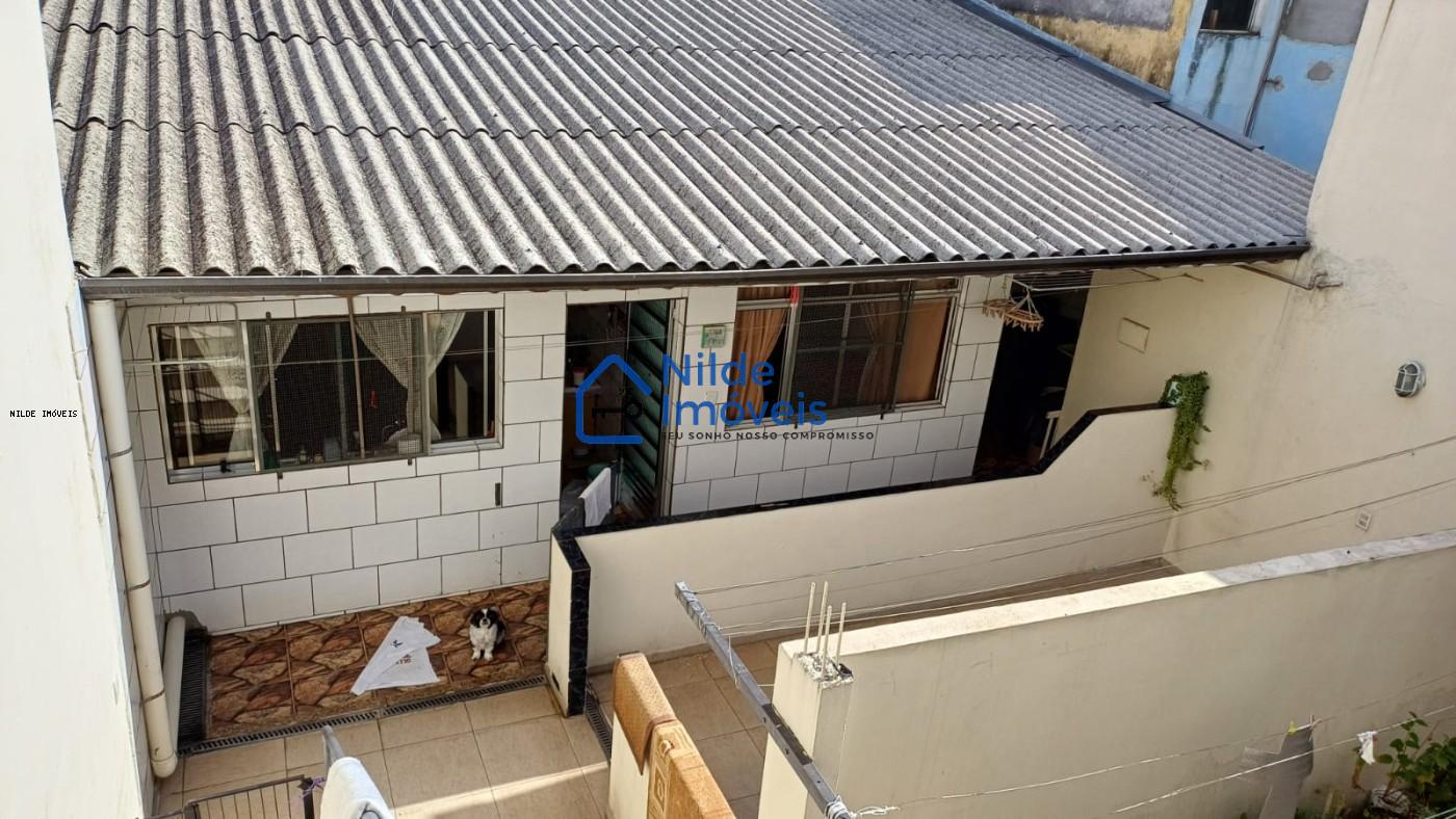 Casa, 9 quartos, 268 m² - Foto 1