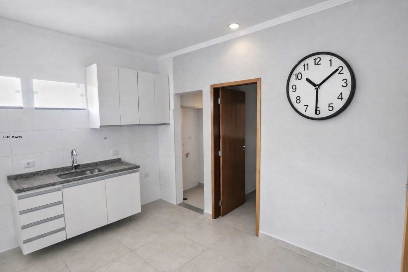 Casa, 1 quarto, 40 m² - Foto 1